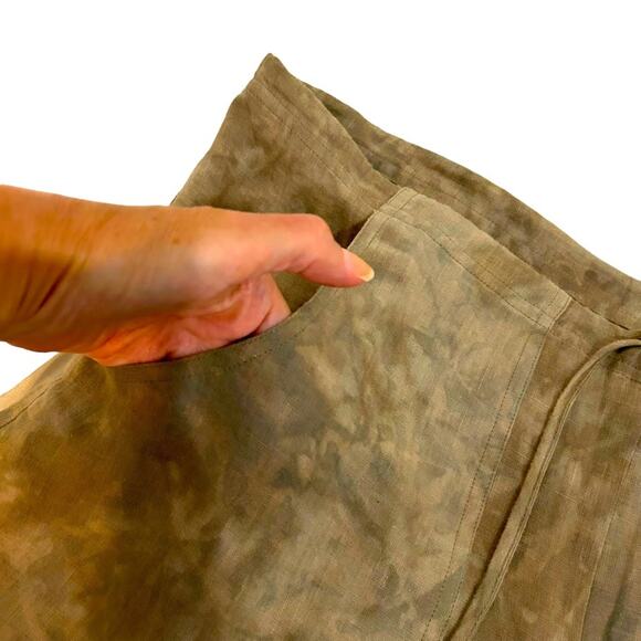 Chico’s Design Size 0 XS Brown Linen Tie Dye Print Drawstring Crop Cargo Pants - Picture 5 of 15